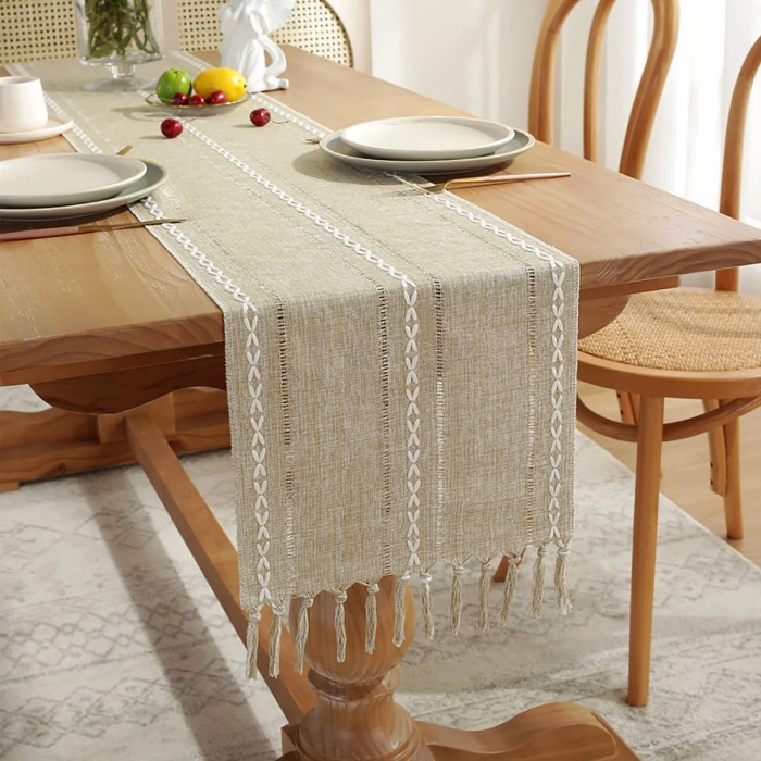Washable table runners